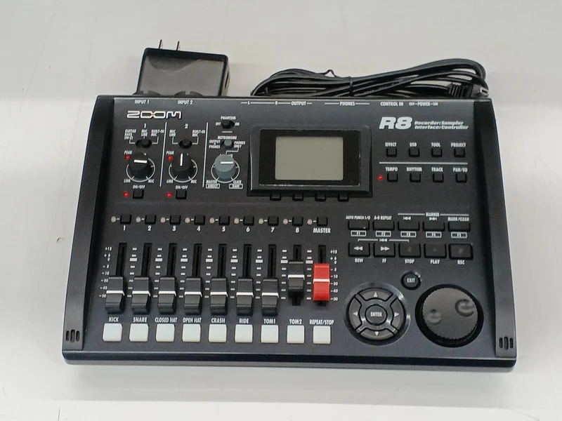 ZOOM MTR R8
