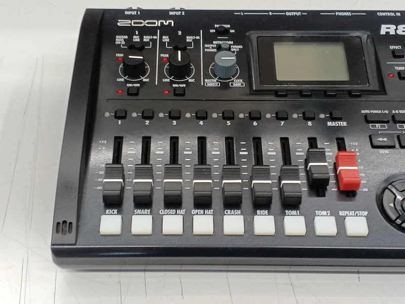 ZOOM MTR R8