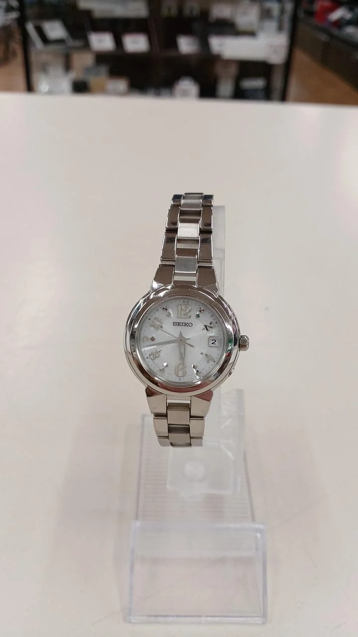 SEIKO Quartz 1B22-0BD0
