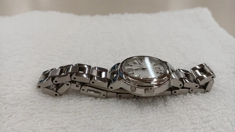 SEIKO Quartz 1B22-0BD0
