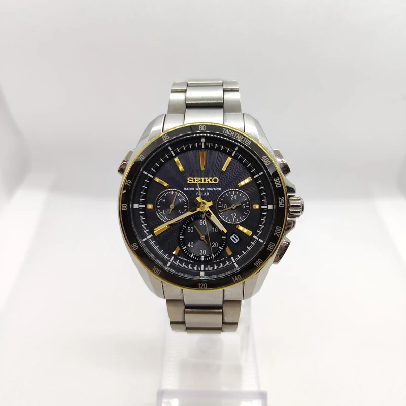 SEIKO Solar-Armbanduhr saga164