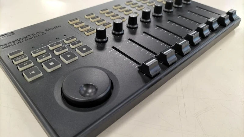 KORG MIDI-Controller NANOKTRL-ST