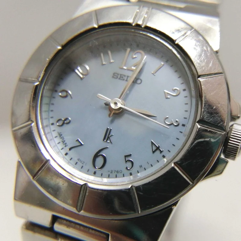 SEIKO Quarzuhr 4N21-1130 Silber × Hellblau