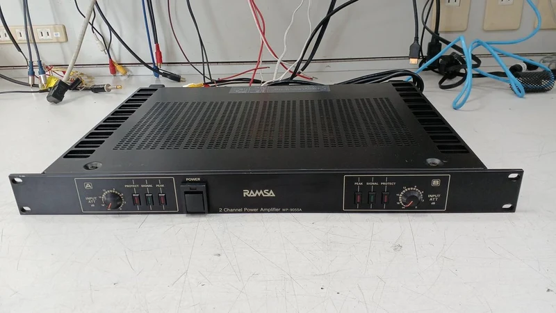 RAMSA Leistungsverstärker WP-9055A