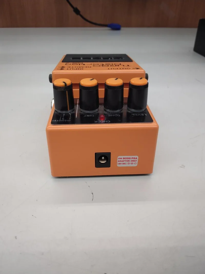 BOSS Distortion DS-2