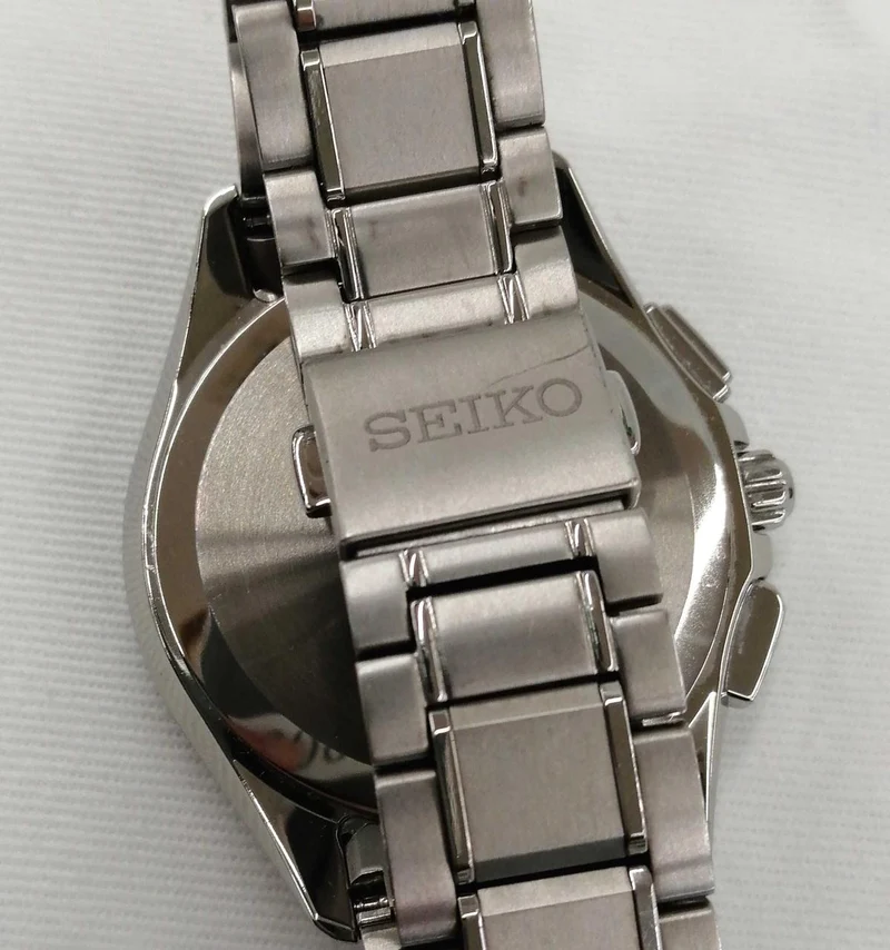 SEIKO Quarz-Analog-Armbanduhr 8B63-0ABO
