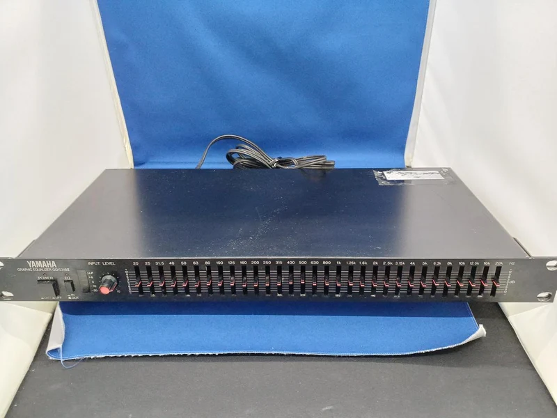 YAMAHA Grafik-Equalizer CG1031BII.
