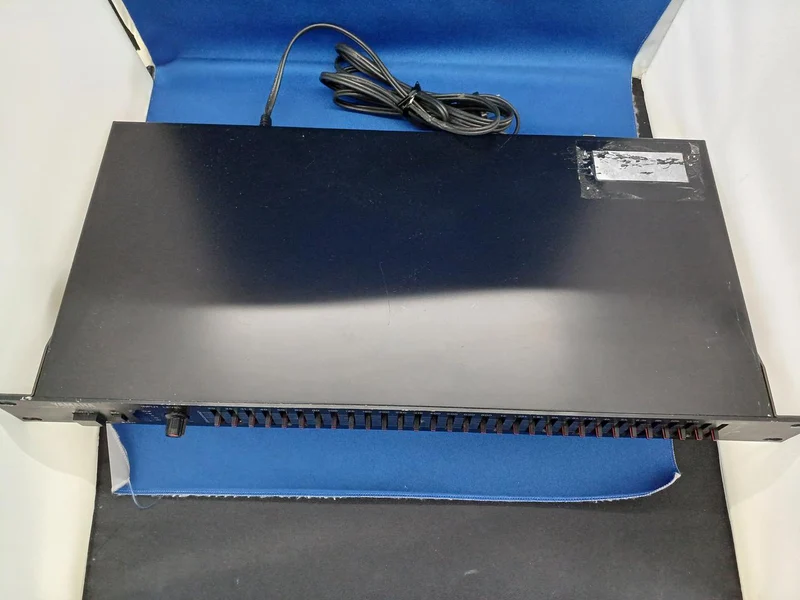 YAMAHA Grafik-Equalizer CG1031BII.