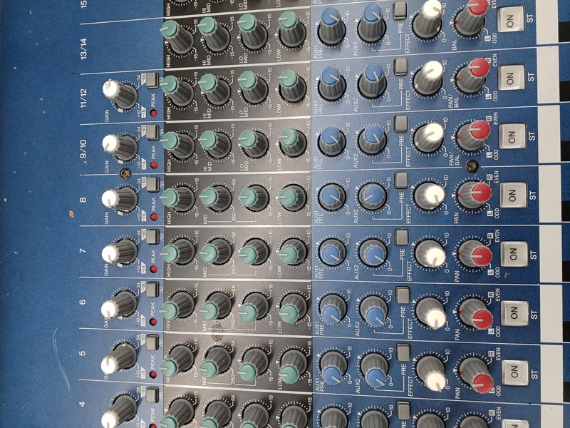 YAMAHA Analogmixer MG16/6FX