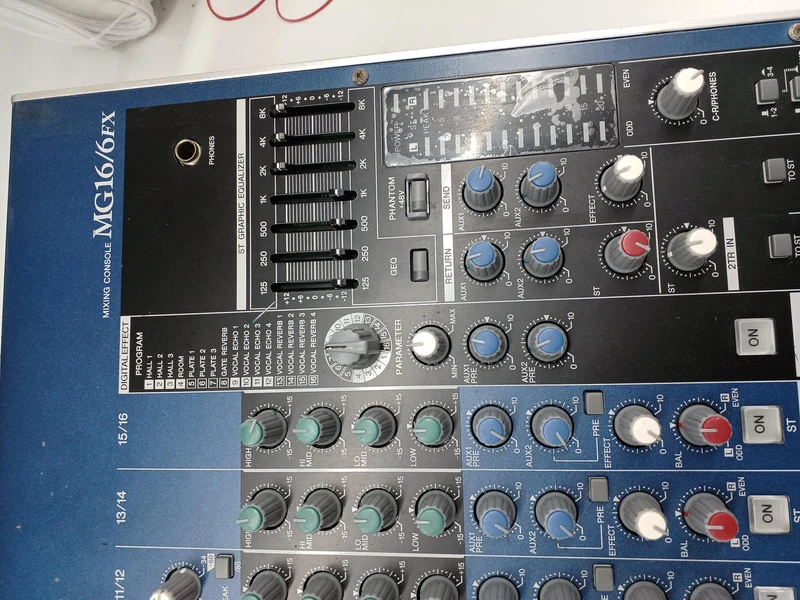 YAMAHA Analogmixer MG16/6FX