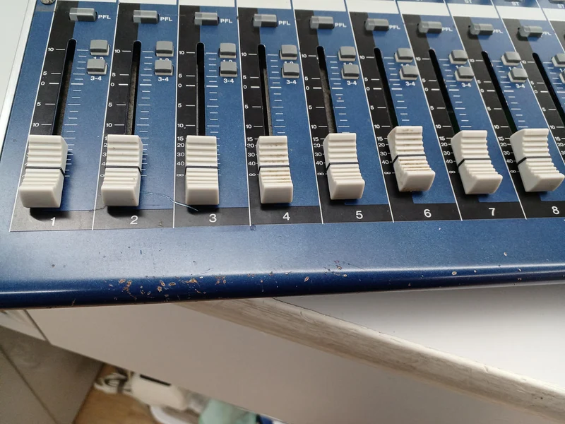 YAMAHA Analogmixer MG16/6FX