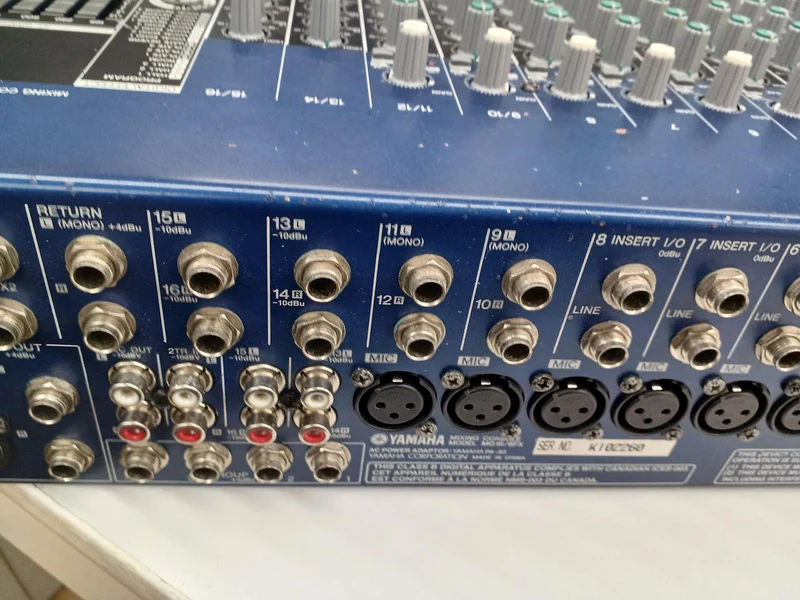 YAMAHA Analogmixer MG16/6FX