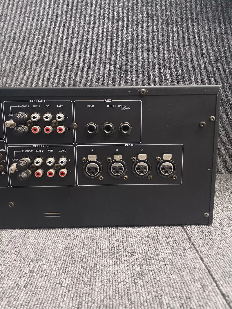 [SCHROTT] YAMAHA Mixer MV422