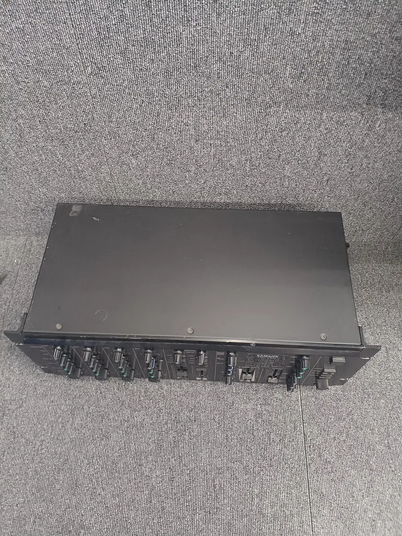 [SCHROTT] YAMAHA Mixer MV422