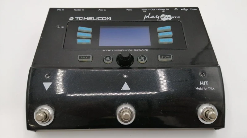 TC-HELICON Gesangseffektpedal SPIELEN AKUSTISCH