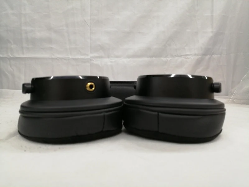 SONY Geschlossener Studio-Monitor-Kopfhörer MDR-M1ST