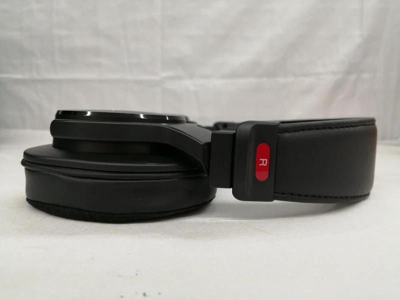 SONY Geschlossener Studio-Monitor-Kopfhörer MDR-M1ST