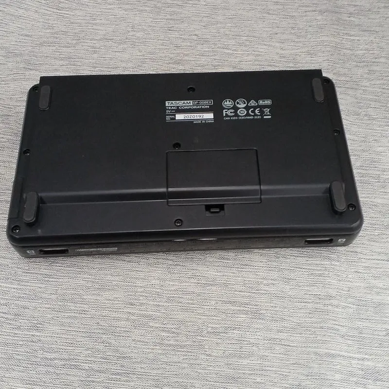 TASCAM Mehrspurrekorder DP-008EX