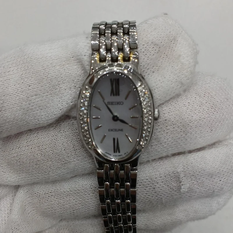 SEIKO Quartz 1F20-0BG0