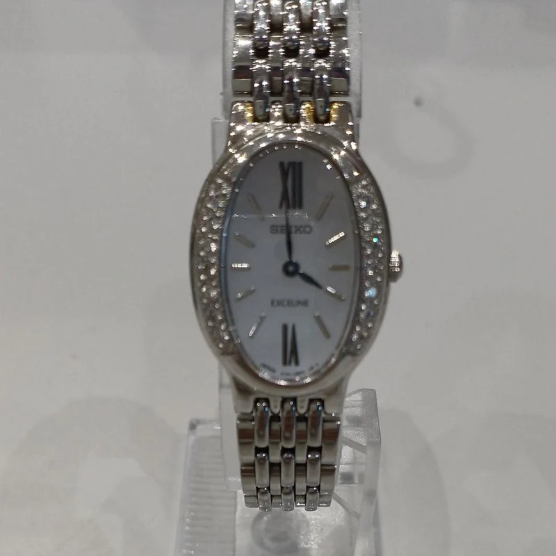 SEIKO Quartz 1F20-0BG0