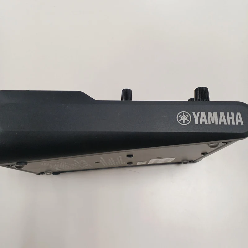 YAMAHA [Mit Box] YAMAHA AG06 MK2 AG06MK2