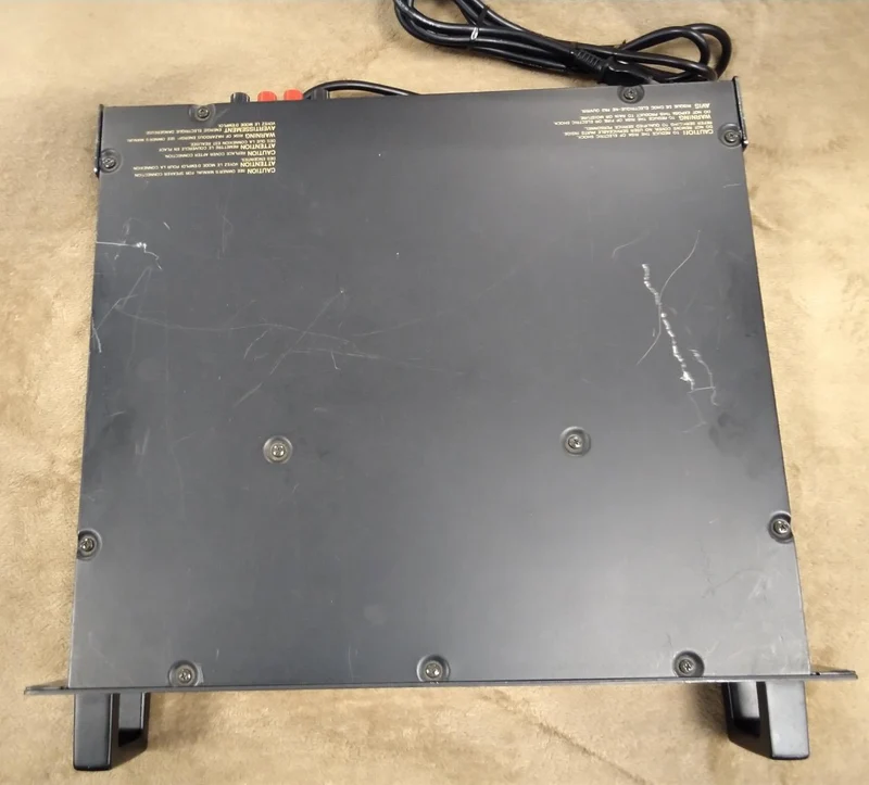 YAMAHA Leistungsverstärker P800