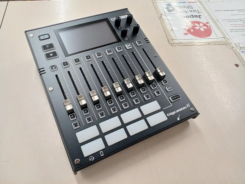 BOSS Streaming Mixer GCS-8