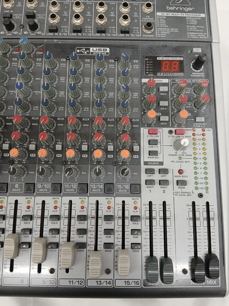BEHRINGER Mixer XENYX X2222USB