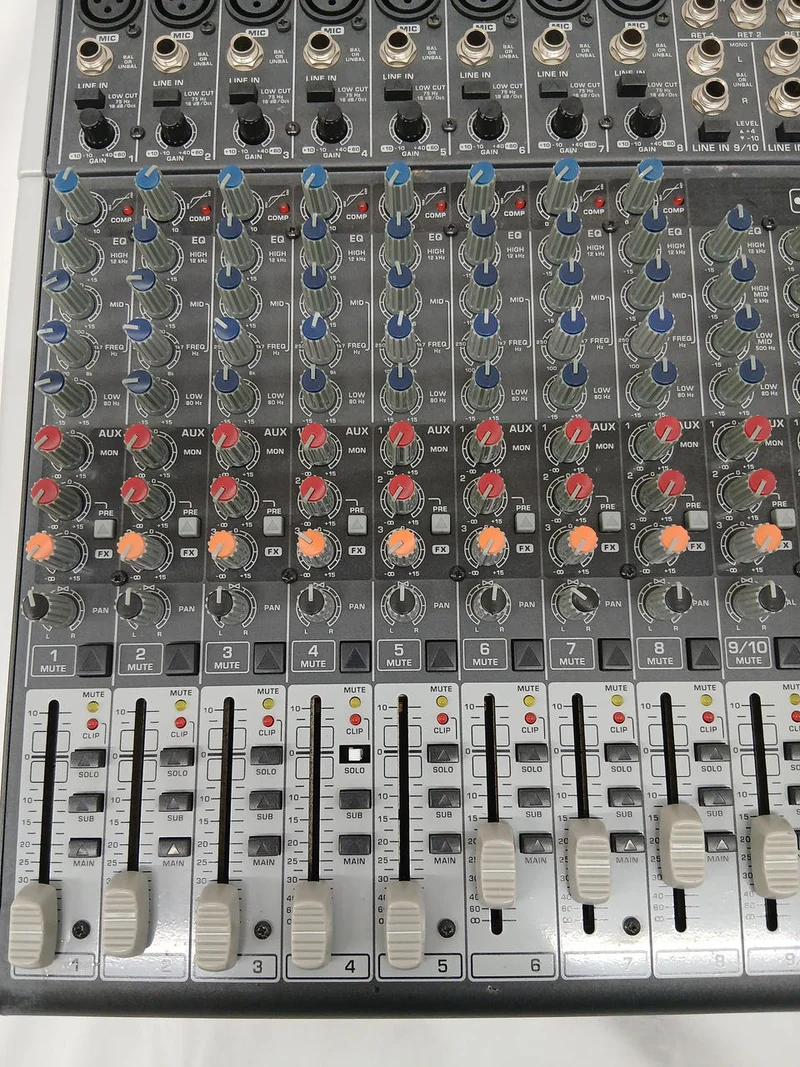 BEHRINGER Mixer XENYX X2222USB