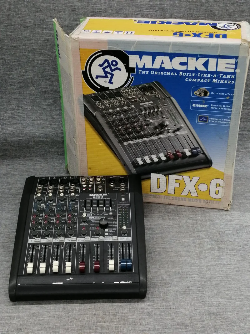 [JUNK] MACKIE Analogmixer DFX・6