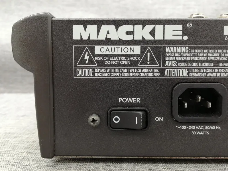 [JUNK] MACKIE Analogmixer DFX・6