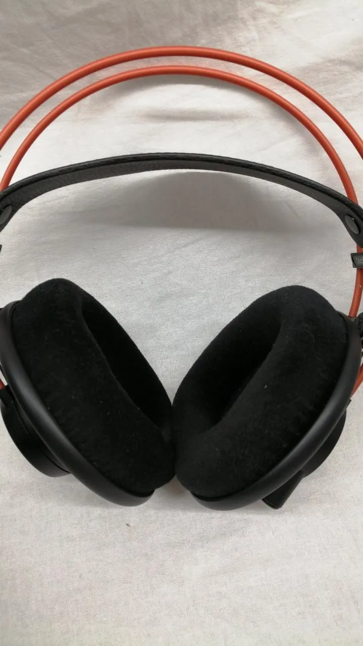 AKG Monitor-Kopfhörer K712PRO