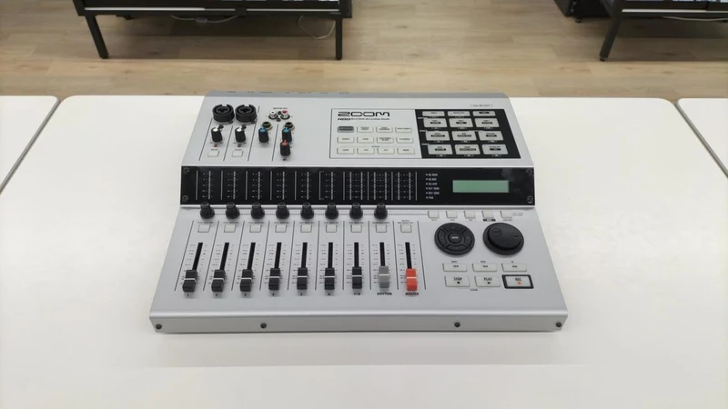 ZOOM MTR HD8