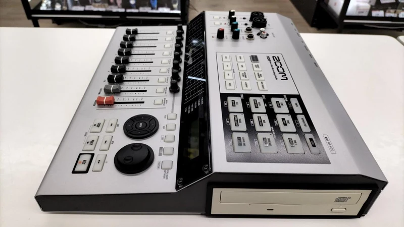 ZOOM MTR HD8