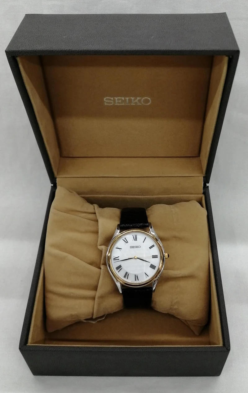SEIKO Quarz-Armbanduhr 8J41-0AJ0