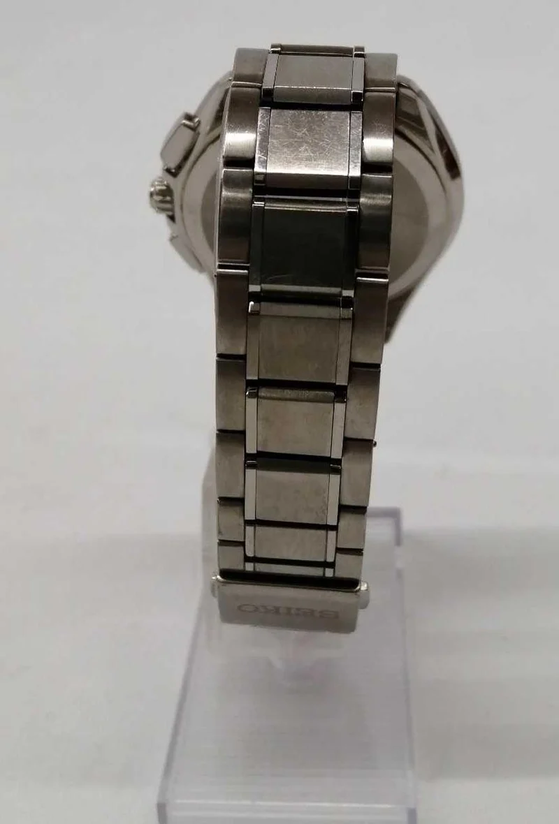SEIKO Quarz-Armbanduhr 8B63-0AA0