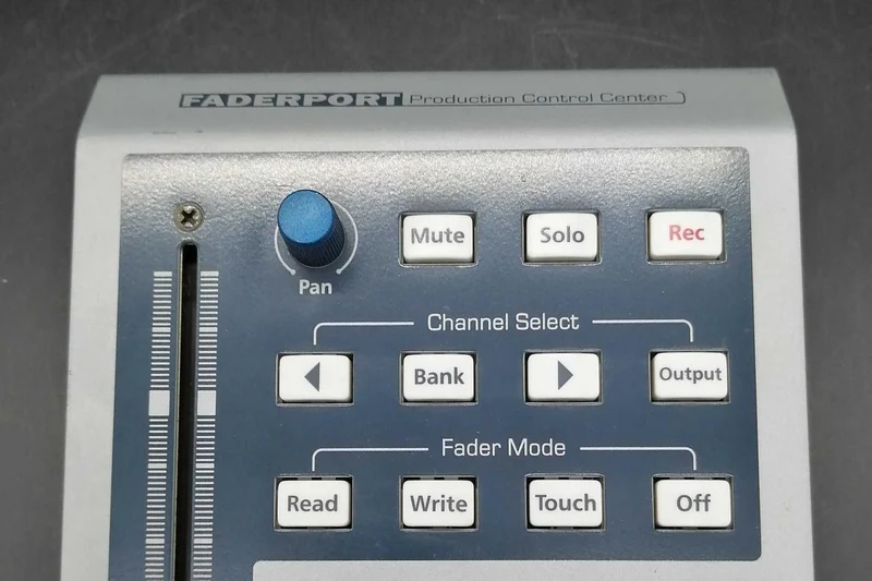 PRESONUS MIDI-Controller FADERPORT