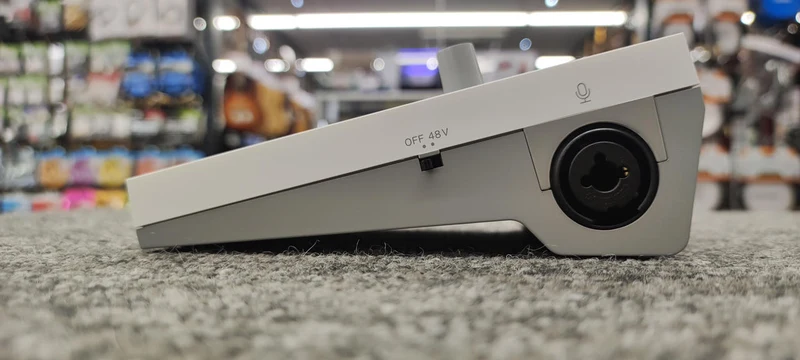 [JUNK] ROLAND Audio-Interface: GOLIVECAST