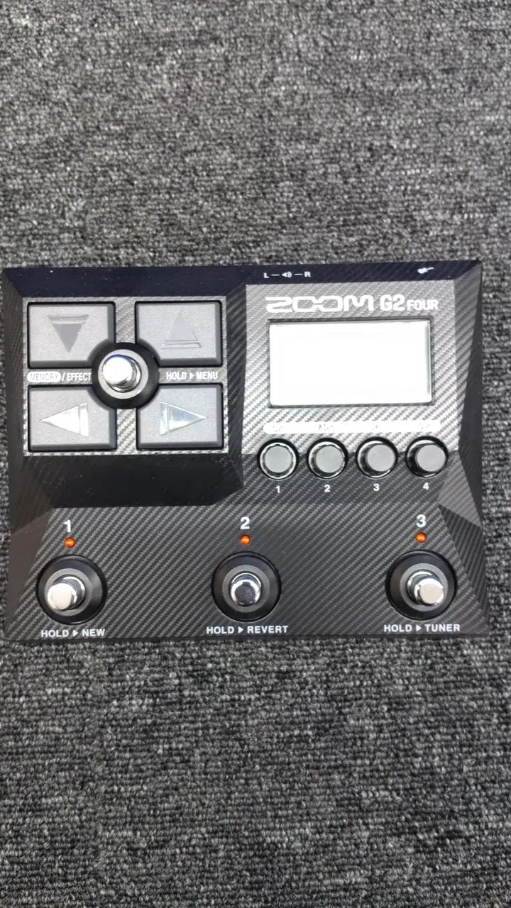 ZOOM Multi-Effekte G2FOUR