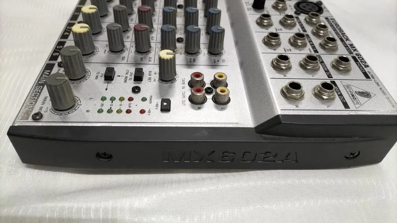 BEHRINGER [NET Exklusiv] Analogmixer MX602A