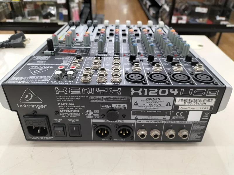 BEHRINGER Perfekt für Live-Shows und Partys!