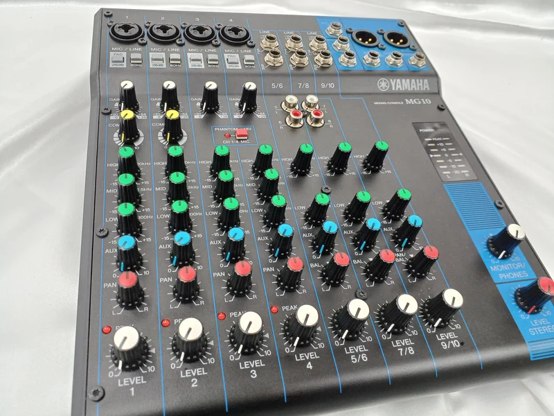 YAMAHA Mixer MG10