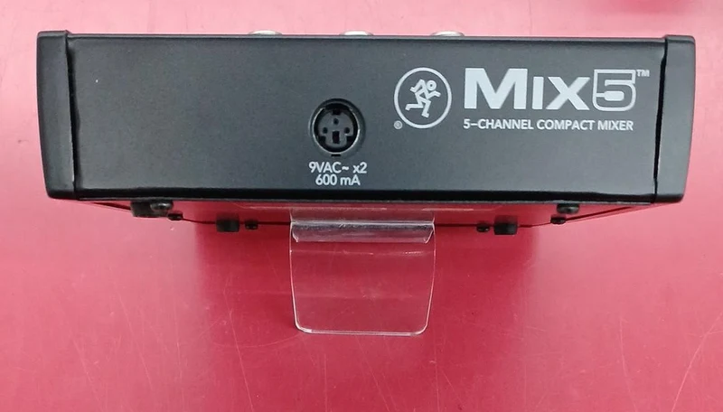 MACKIE MIX 5