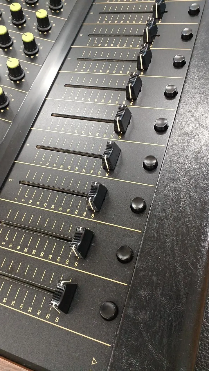 YAMAHA Analogmixer PM-700