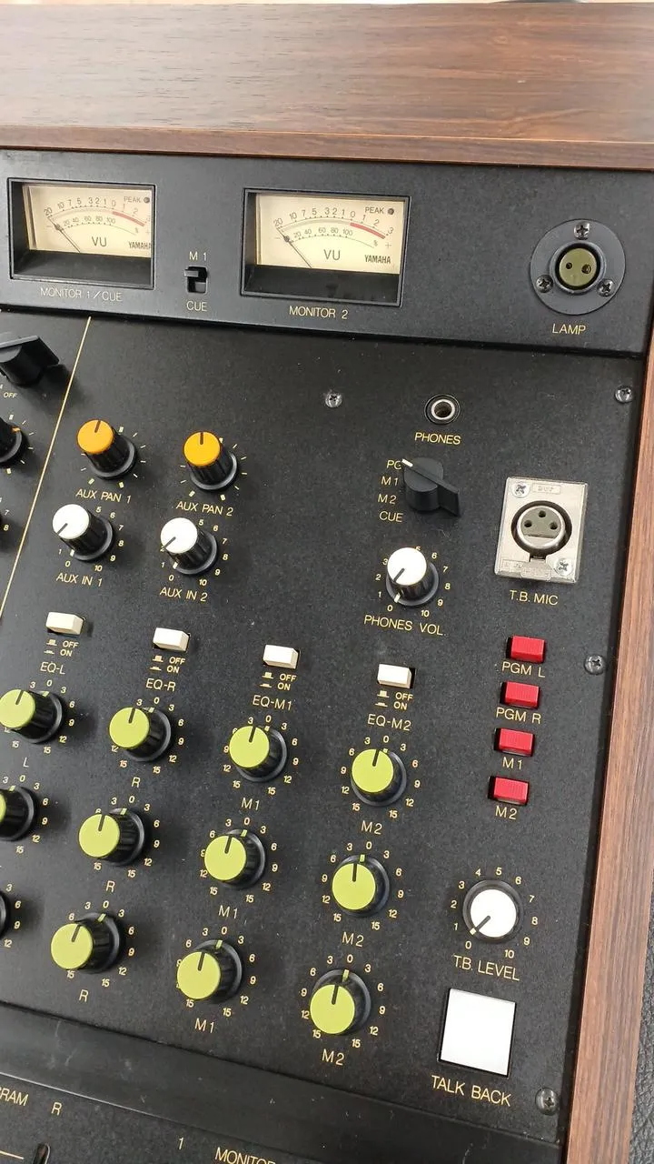 YAMAHA Analogmixer PM-700