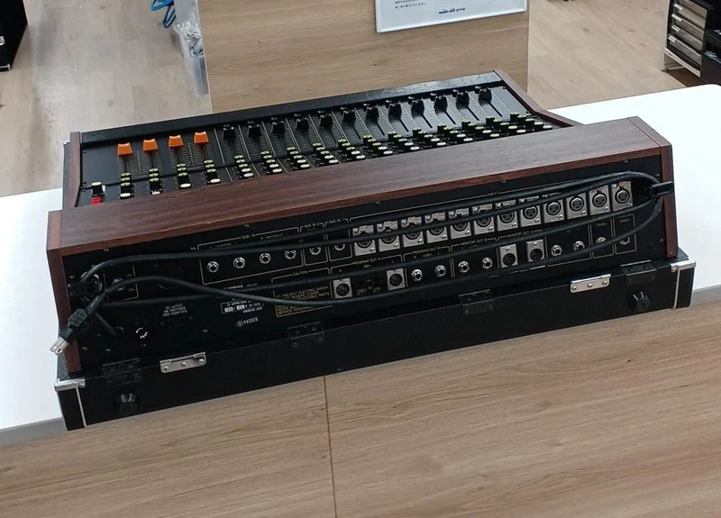 YAMAHA Analogmixer PM-700
