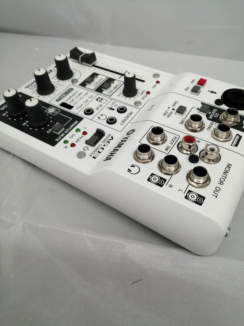 YAMAHA Mischpult AG03