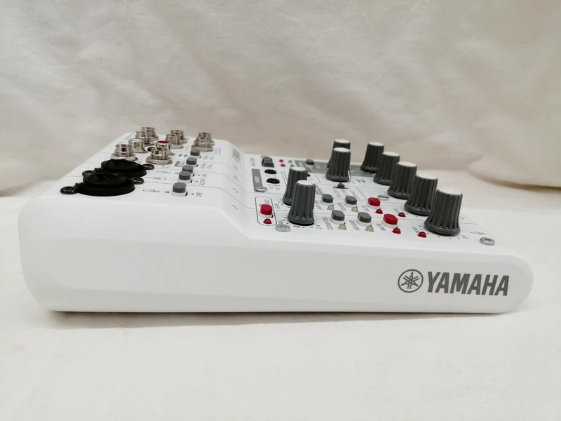 YAMAHA Mixer AG06MK2