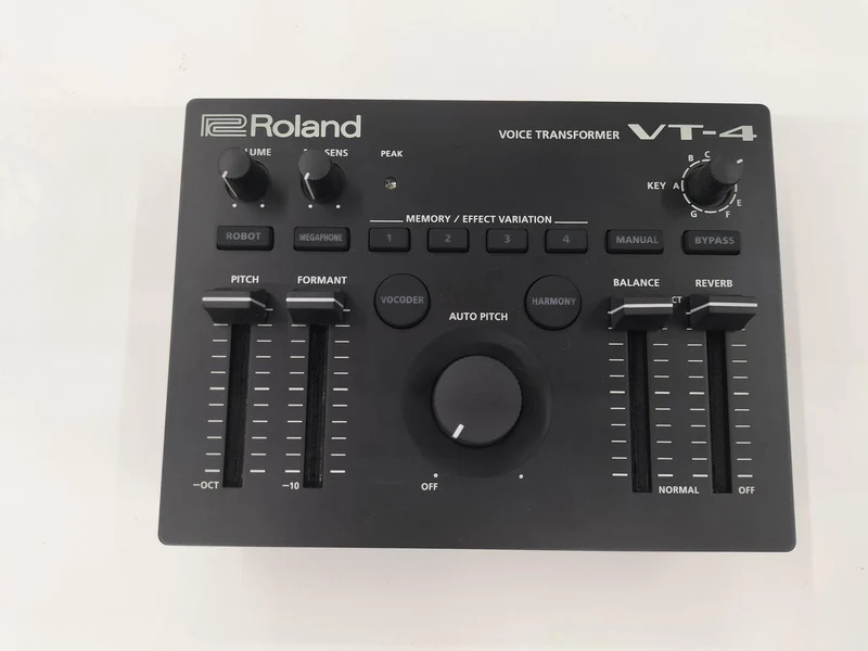 ROLAND Voice Transformers VT-4