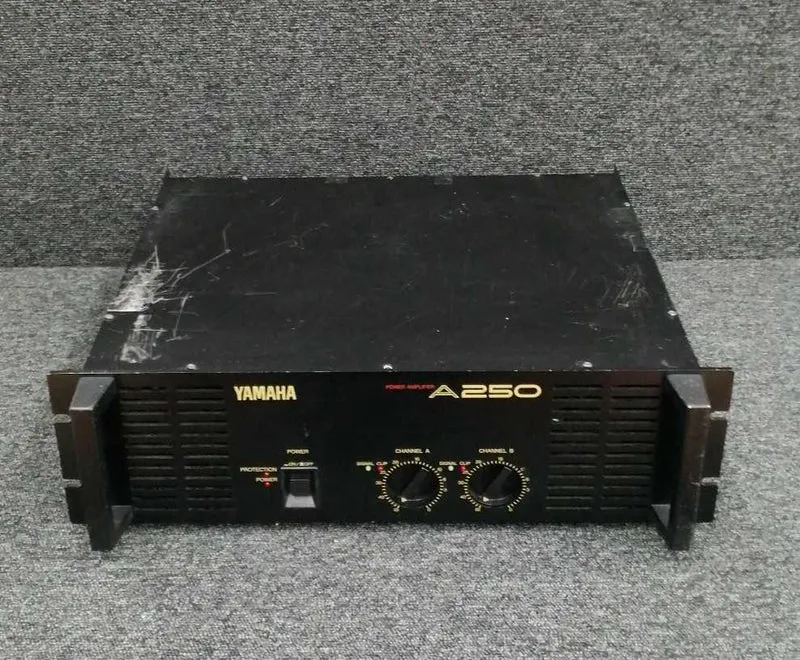 [SCHROTT] YAMAHA Endstufe A250